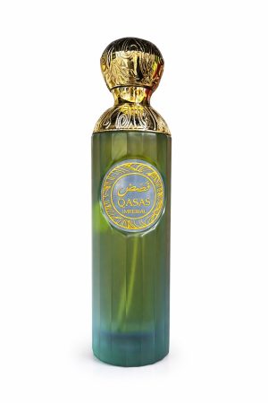 Qasas Imperial Eau de Parfum флакон на бял фон