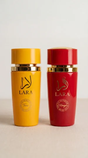 Lara Tous + Lara Rouge – официално изображение Lara Tous и Lara Rouge eau de parfum 2x100 ml комплект от два дамски парфюма с жълта и червена бутилка на бял фон