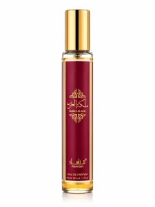 Malikat Al Arab Eau de Parfum 35 ml върху бял фон с елегантен бордо флакон и златиста капачка.