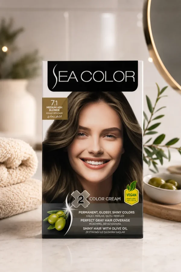 Sea Color 7.1 Medium Ash Blonde Lifestyle Sea Color 7.1 Medium Ash Blonde боя за коса в светла пепеливоруса lifestyle сцена