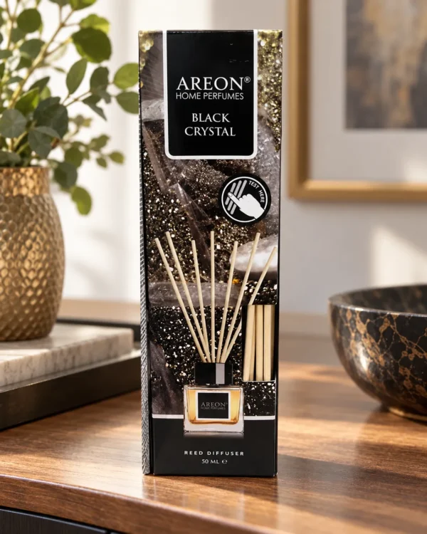 AREON Home Perfumes Black Crystal ароматен дифузер 50 ml – lifestyle сцена с парфюма