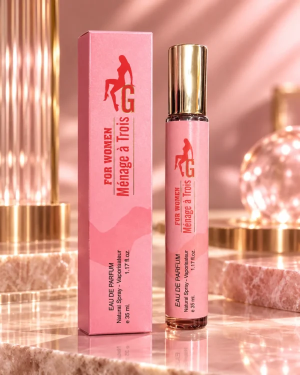 Ménage à Trois G For Women Eau de Parfum – Natural Spray Vaporisateur 35 ml – флакон в луксозна сцена